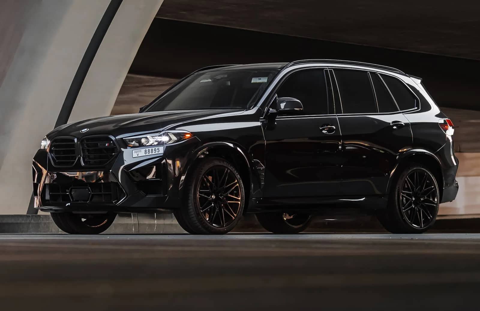 X5 M Black - SUV
